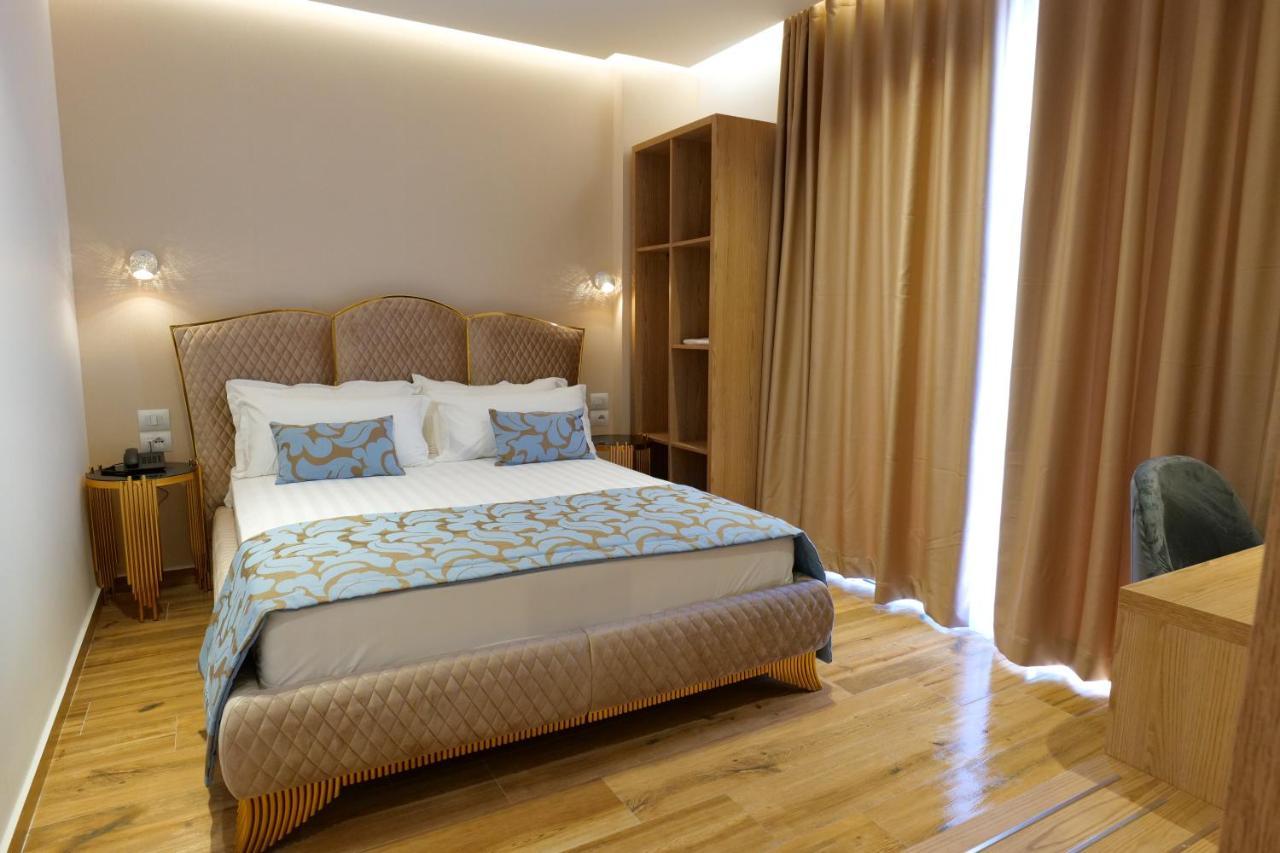 Bora Bora Hotel Ksamil Esterno foto