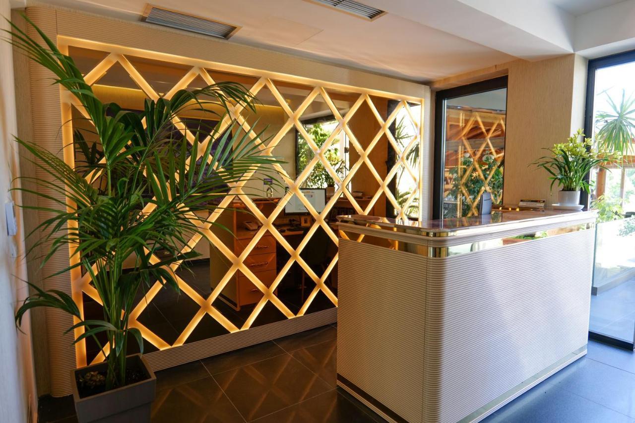 Bora Bora Hotel Ksamil Esterno foto