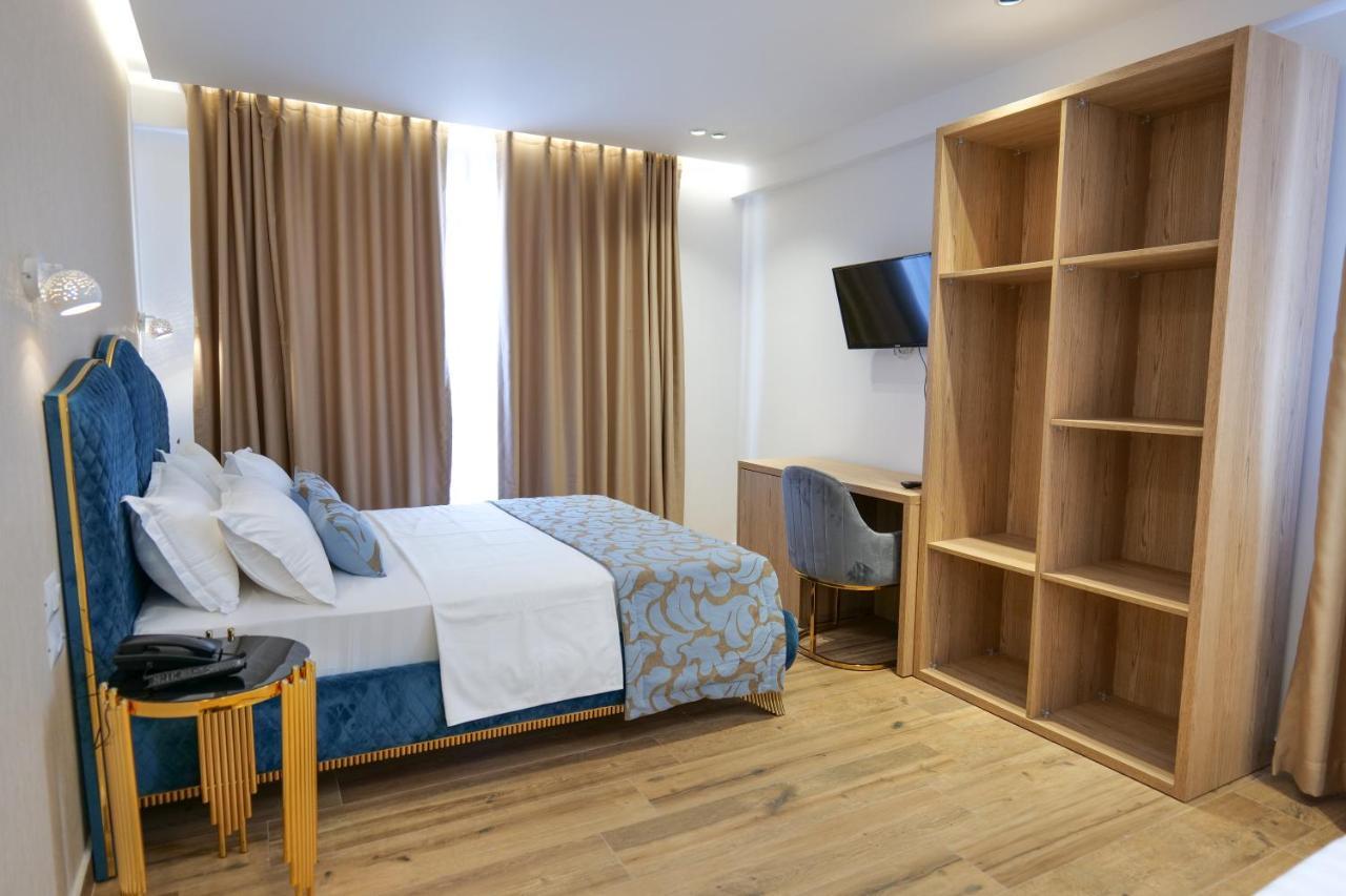 Bora Bora Hotel Ksamil Esterno foto